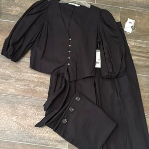 Two piece JustFab pantsuit. NWT dress it up or down!